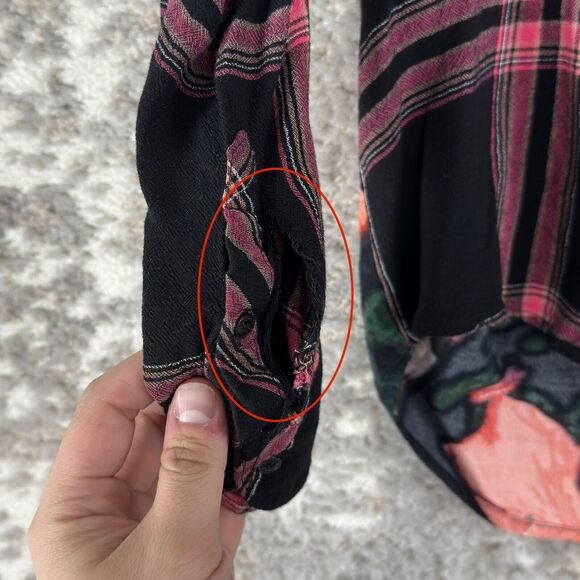 Guess Womens Size XS Plaid Floral Button Shirt Pink Black Long Sleeve Button - Picture 2 of 9